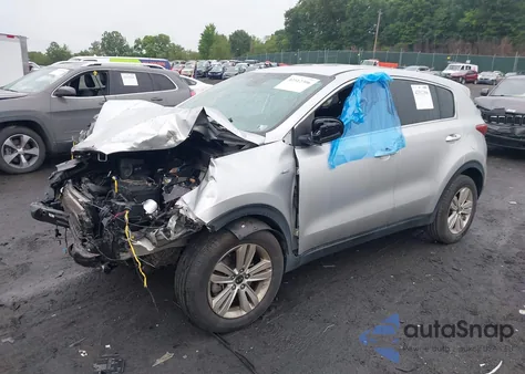 2017 Kia Sportage Lx z USA, uszkodzony, nr VIN KNDPMCAC1H7177561